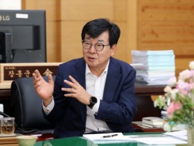 김성 장흥군수, ‘2023 한국의 최고 경영대상’ 수상