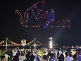 고흥군, 한가위 연휴 토·일요일 이틀간 녹동항 드론쇼 공연 진행