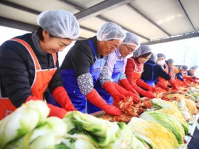 곡성군, 행복 담은 월동김장김치 전달