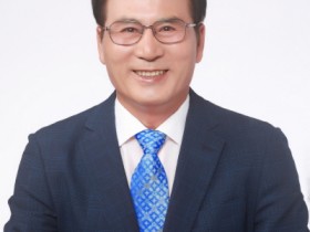 지역사랑의 실천...이상익 함평군수, 급여 전액 장학금으로 기탁