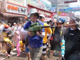 장흥 물축제, 살수대첩 거리퍼레이드 “지구를 지켜라”